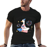 Patriotic Goose On The Loose Funny 4th of July Silly Goose  Versatile T-Shirt
