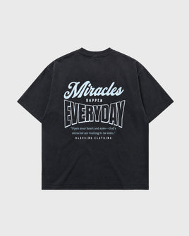 Men's Heavy Miracles Happens Everyday
