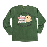 All The Cool Moms Are Reading - Long Sleeve Comfort Colors Tee
