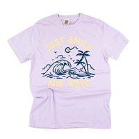 Smile And Wave - Comfort Colors Tee